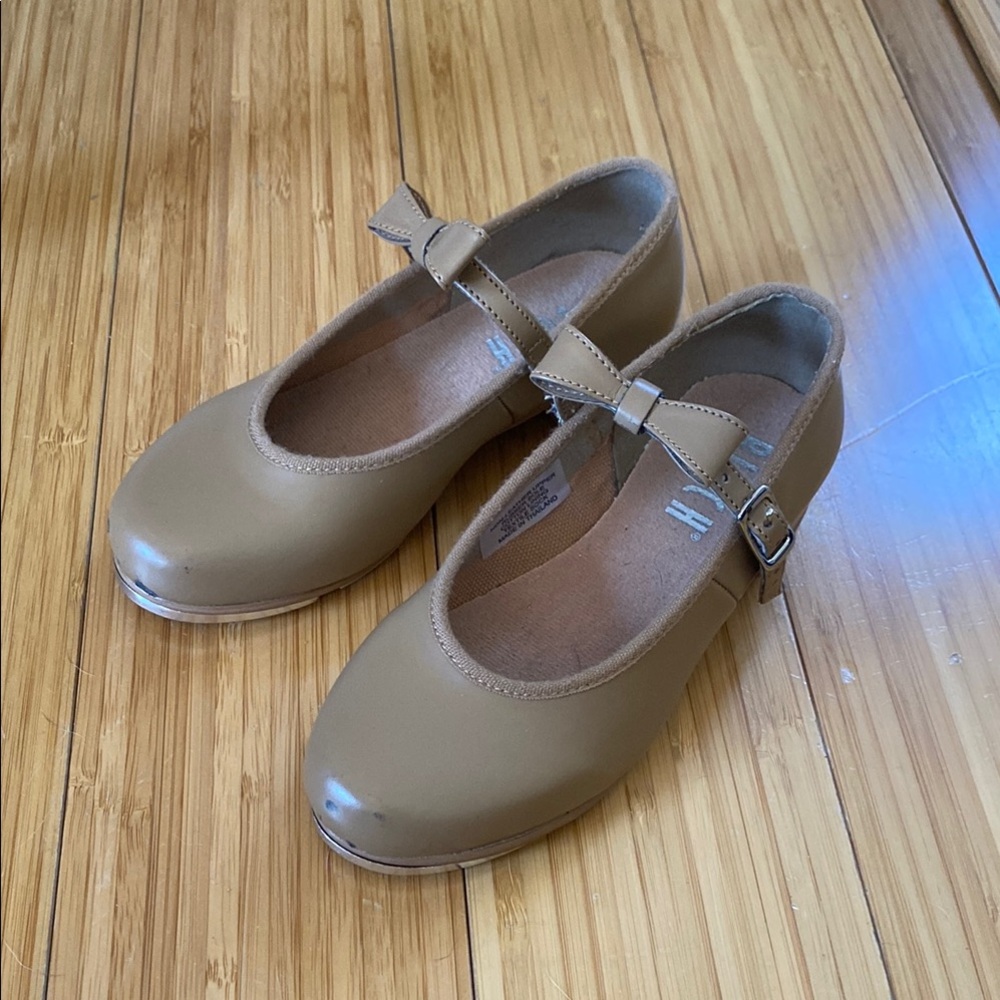 Tan Mary Jane Tap Shoes 10.5T with Buckle and Bows